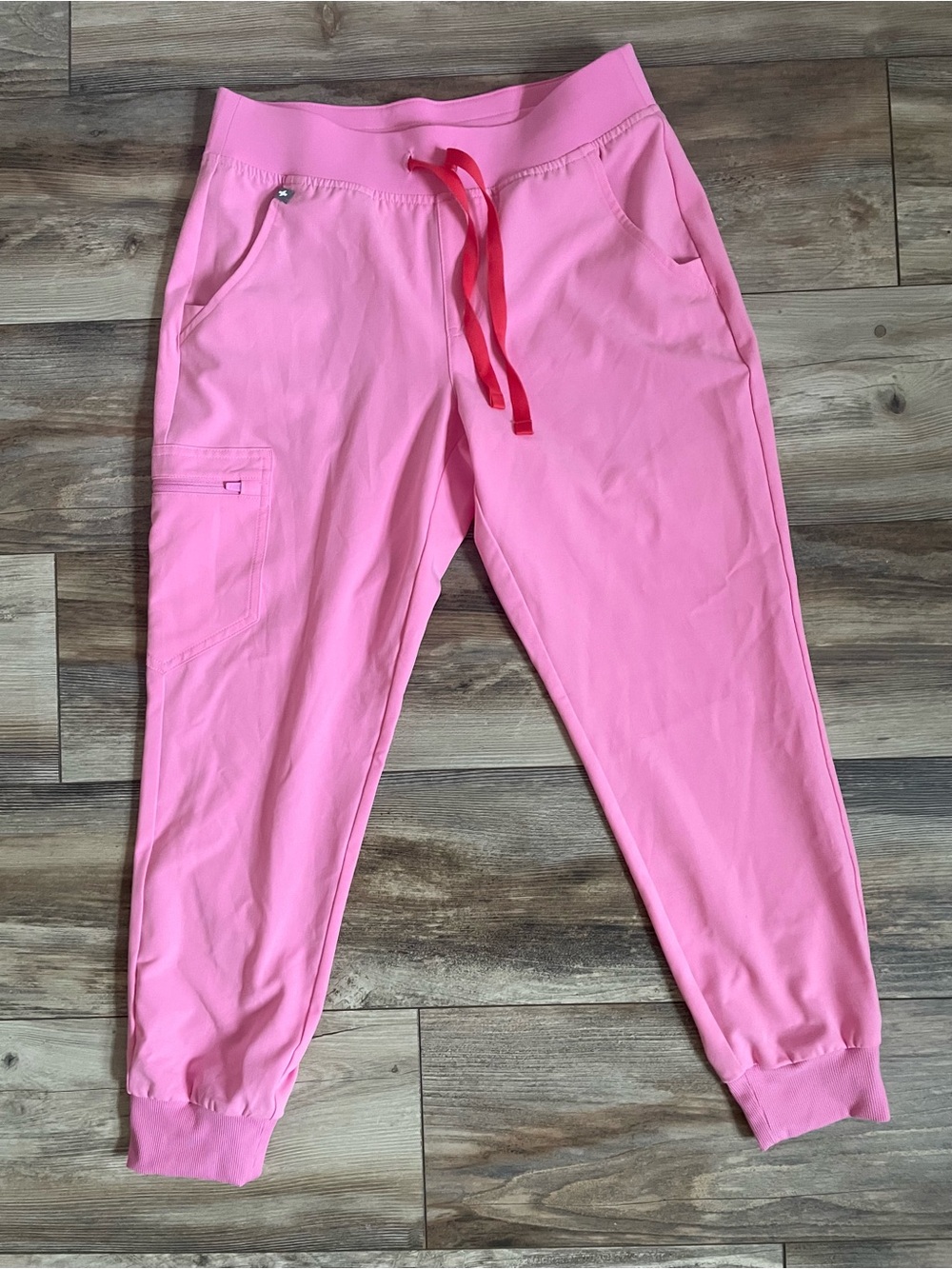 🩷Figs Sunrise pink scrub joggers🩷